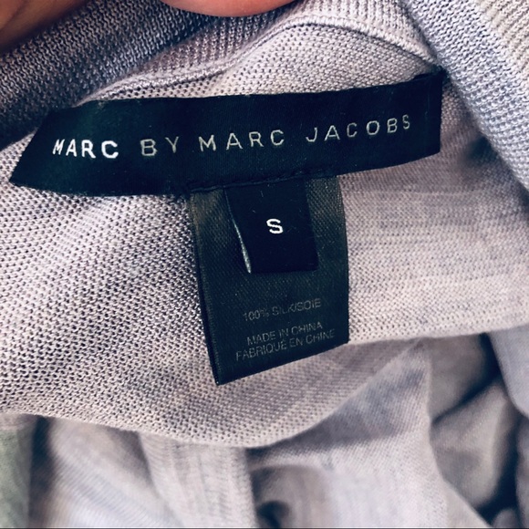 Marc Jacobs unique silk top - Picture 3 of 3